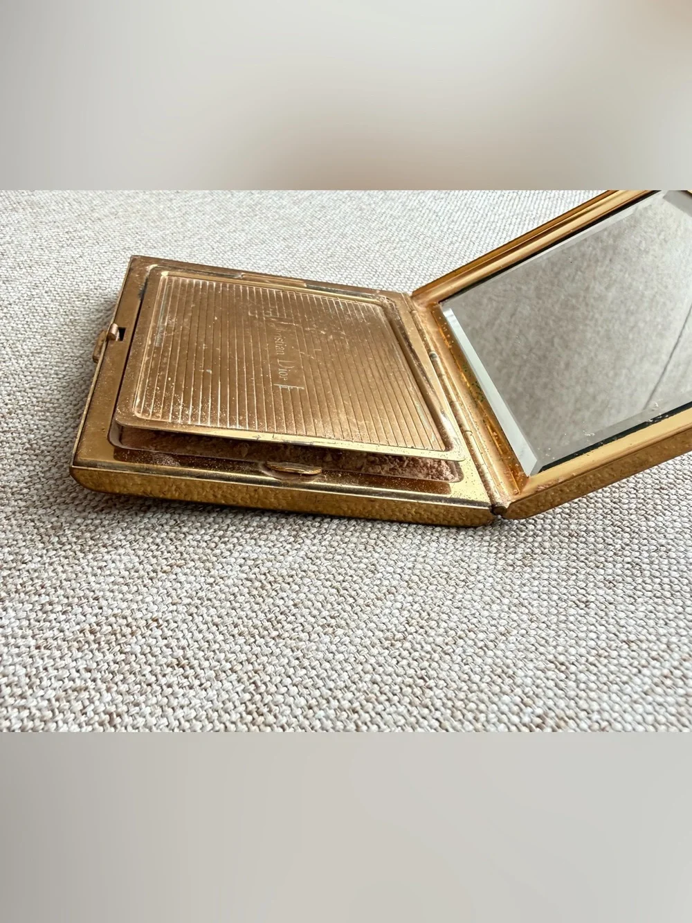 Vintage 1960s Christian Dior Swiss Made Powder Compact Gold Basketweave Mesh